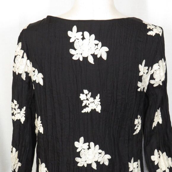 Indication Black Floral Embroidered Crinkle Fabric Dress Size Small - Picture 3 of 8